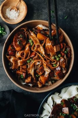  해코우 돼지고기와 두부의 조화로운 만남, 매콤한 '자장면'을 경험해 보세요!