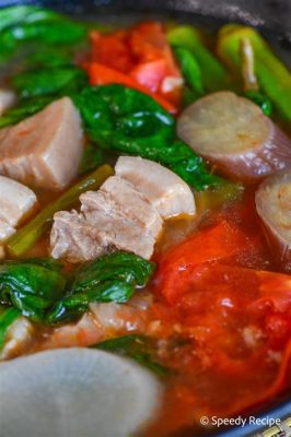  Sinigang na Baboy! A Symphony of Tartness and Umami that Will Transport Your Taste Buds